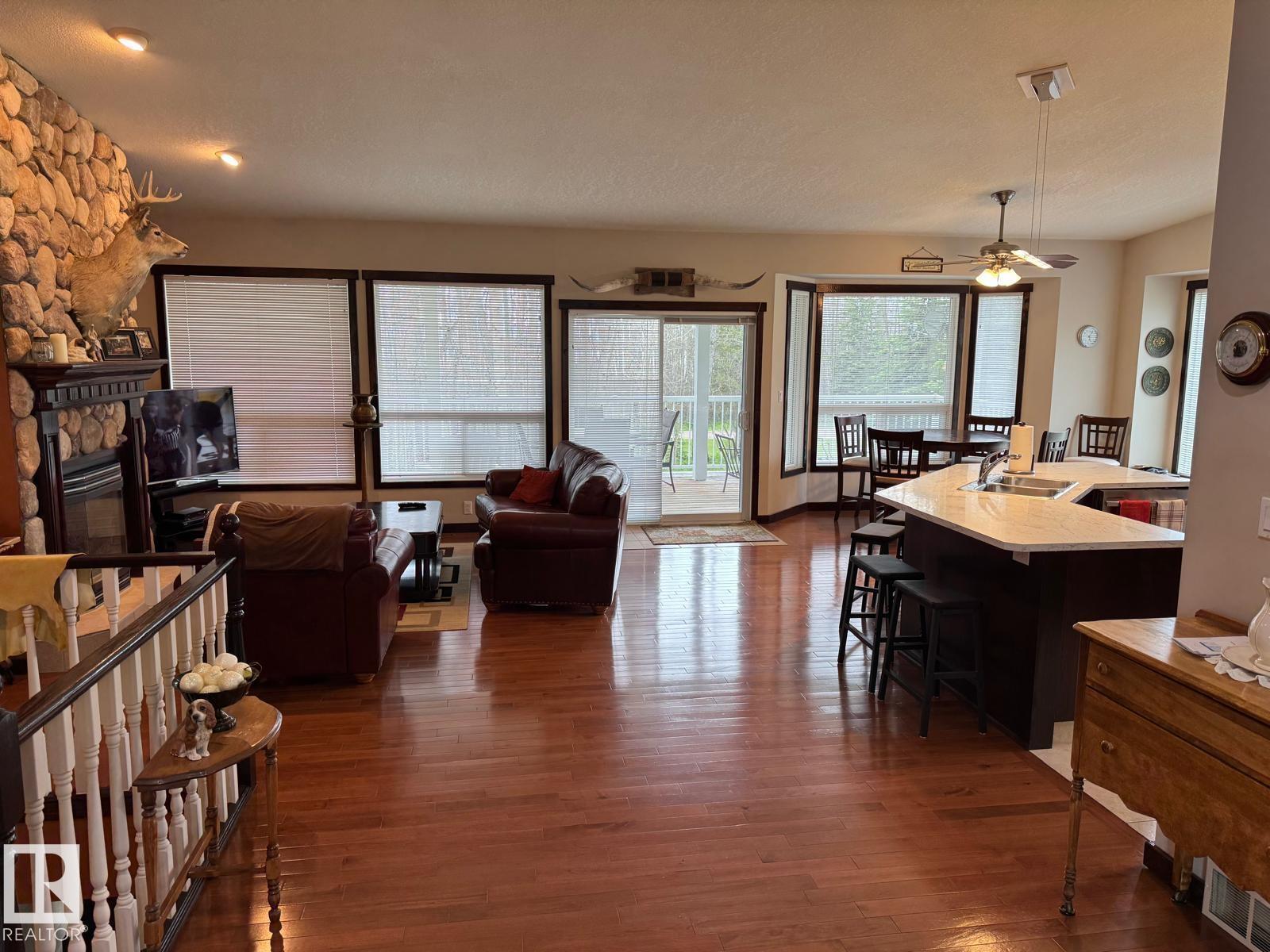 74 465022 Range Road 61 - 14