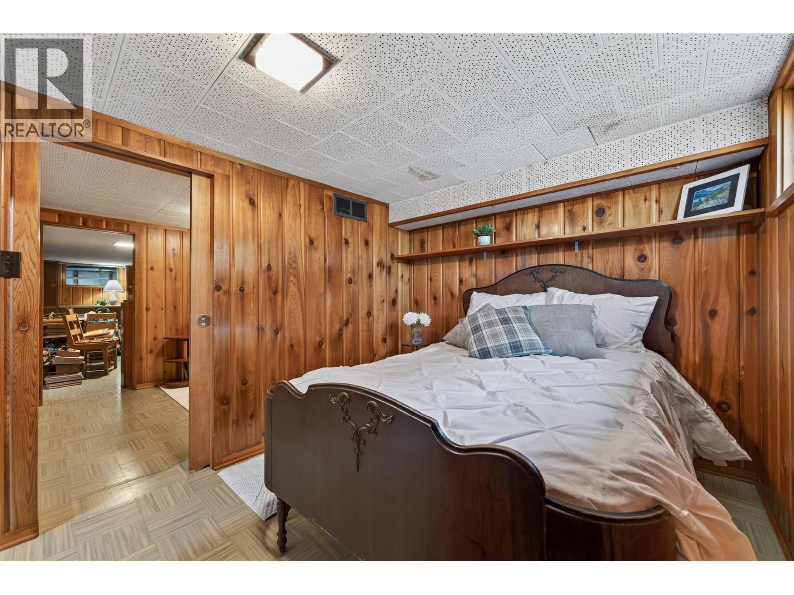 211 Maclure Avenue, Salmo