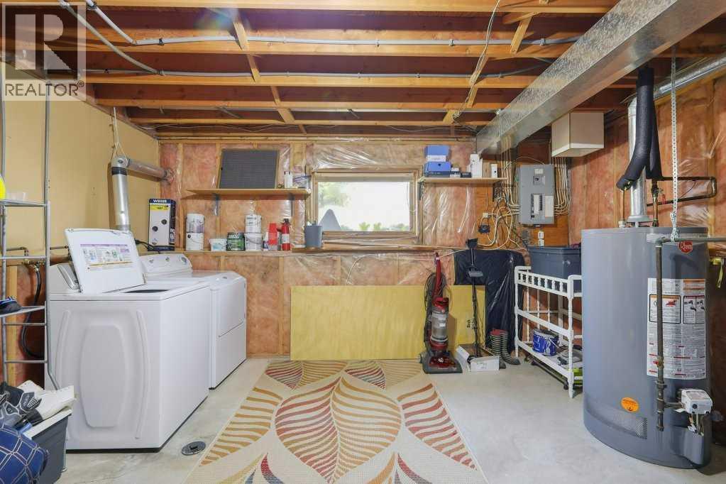 Listing photo – 23 Kemp Avenue, Red Deer