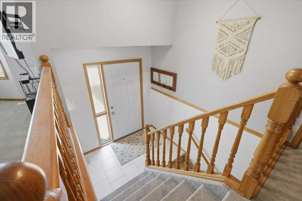 Listing photo – 23 Kemp Avenue, Red Deer