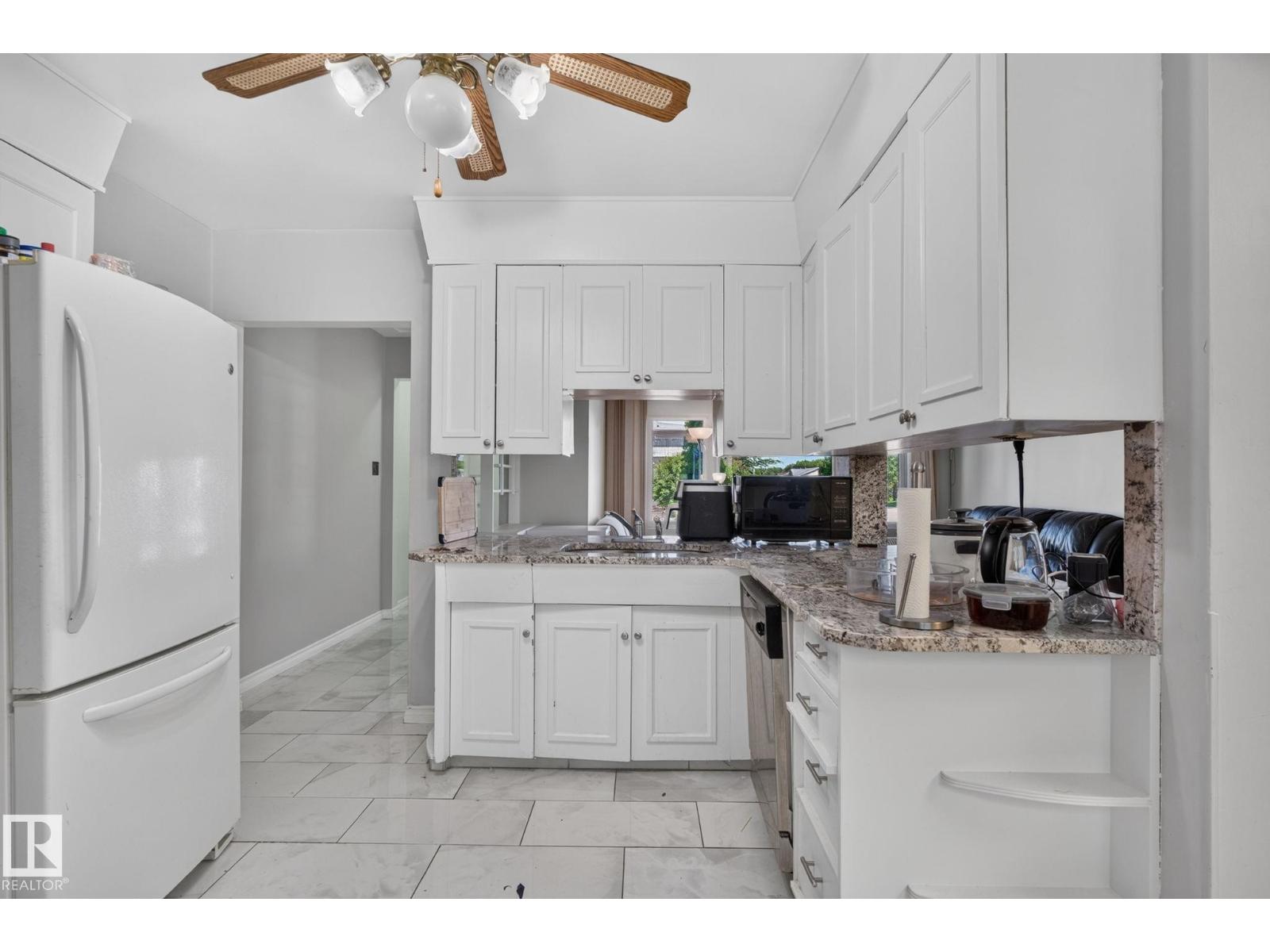 12238 48 ST NW - 8
