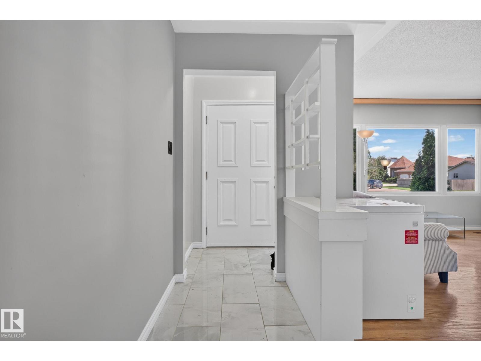 12238 48 ST NW - 20