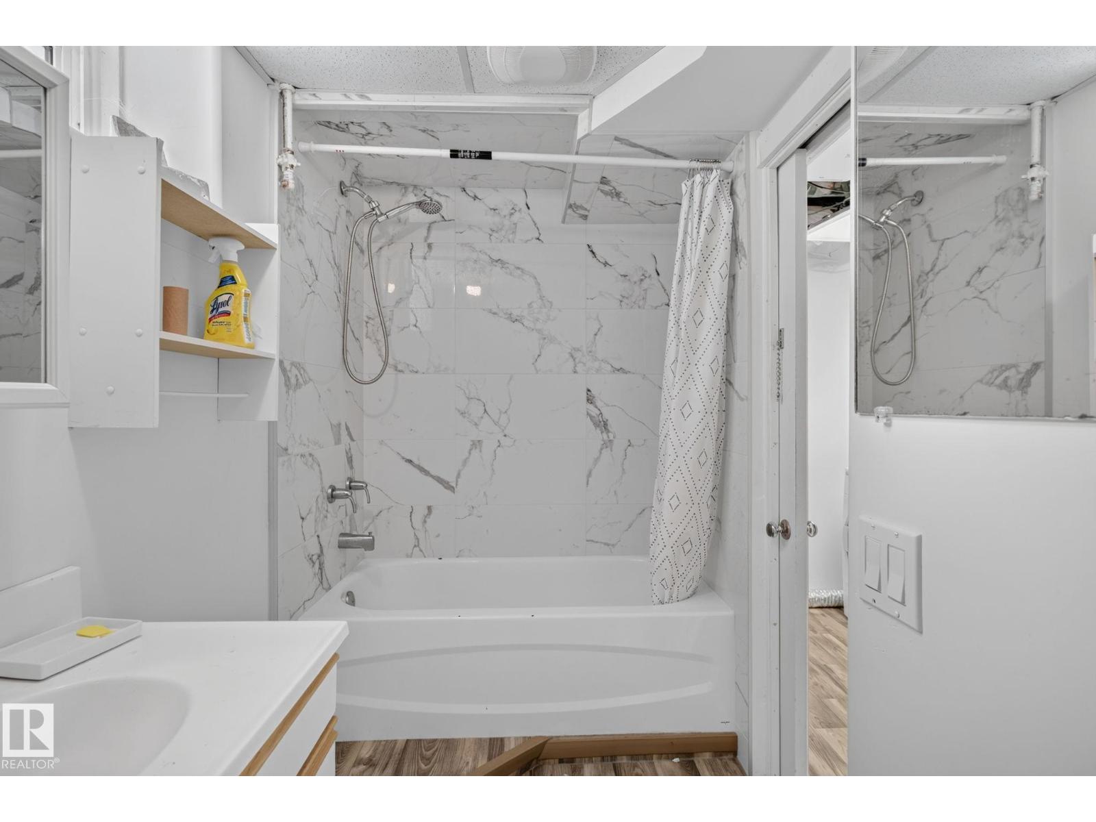 12238 48 ST NW - 34