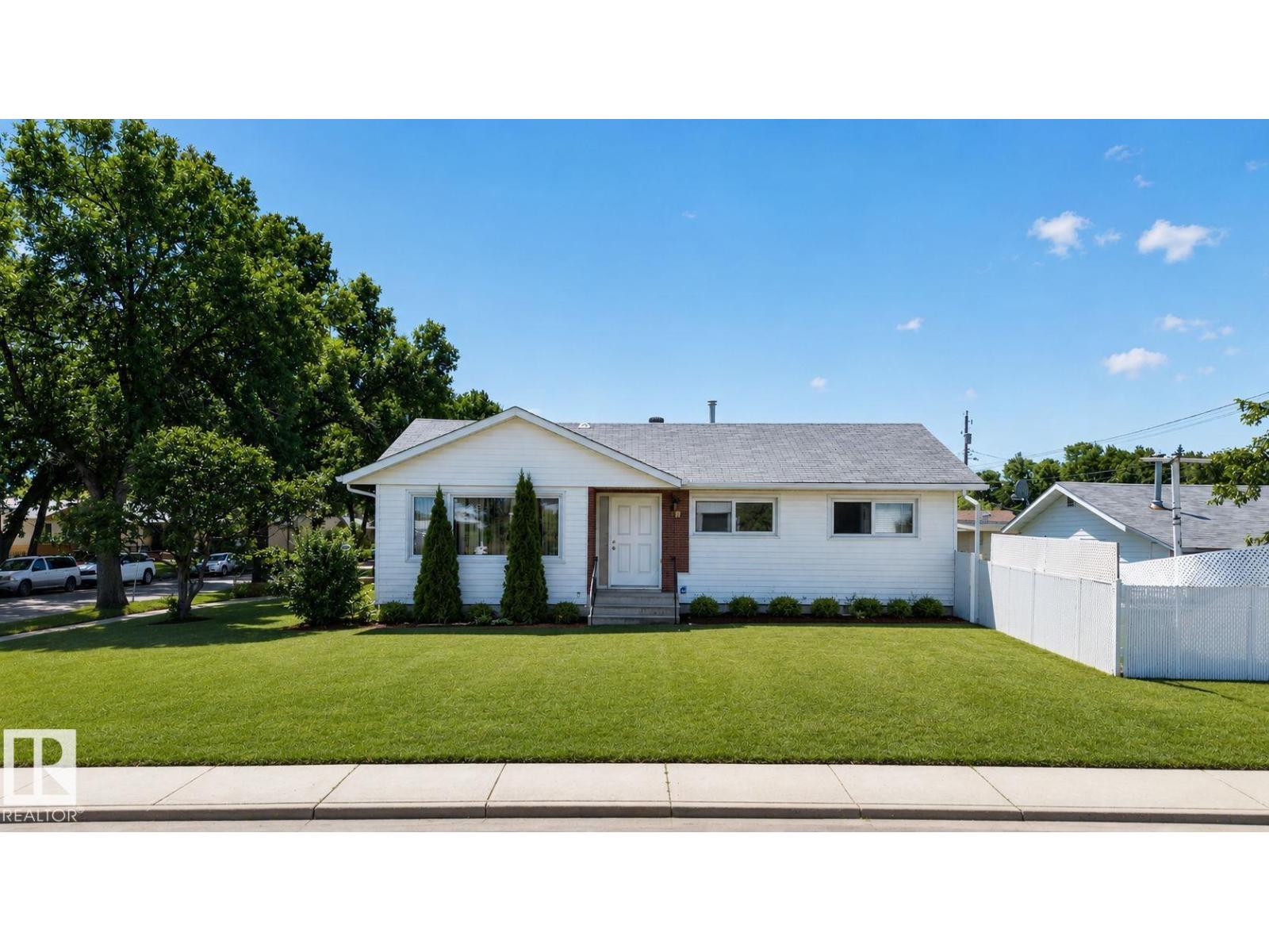 12238 48 ST NW - 46