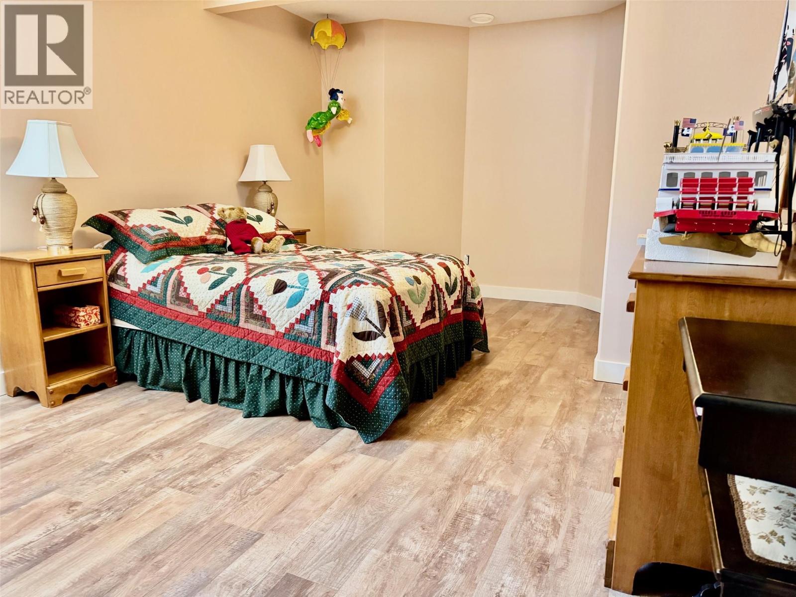 4147 4th Street - 84