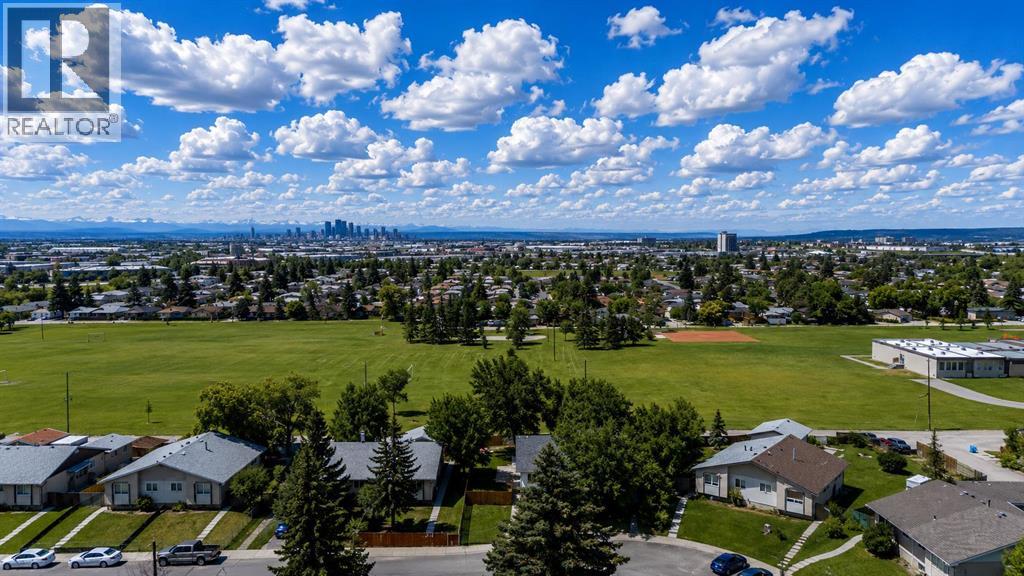 937 Marcombe Drive NE - 31