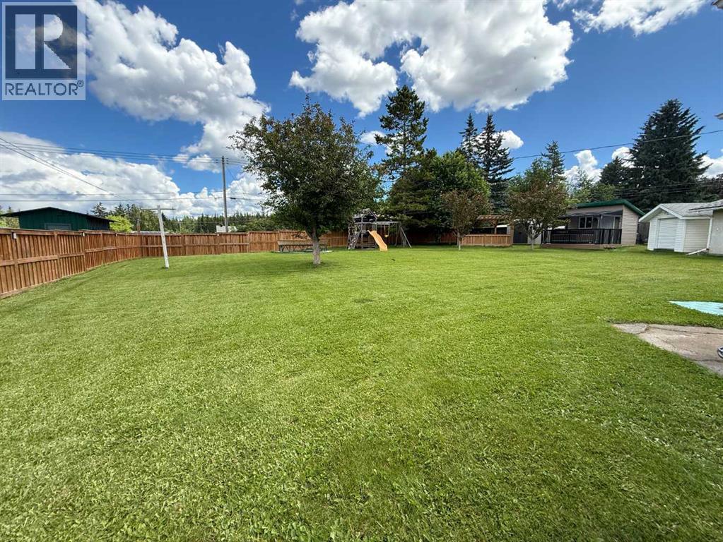 106 Sunwapta Drive - photo 2