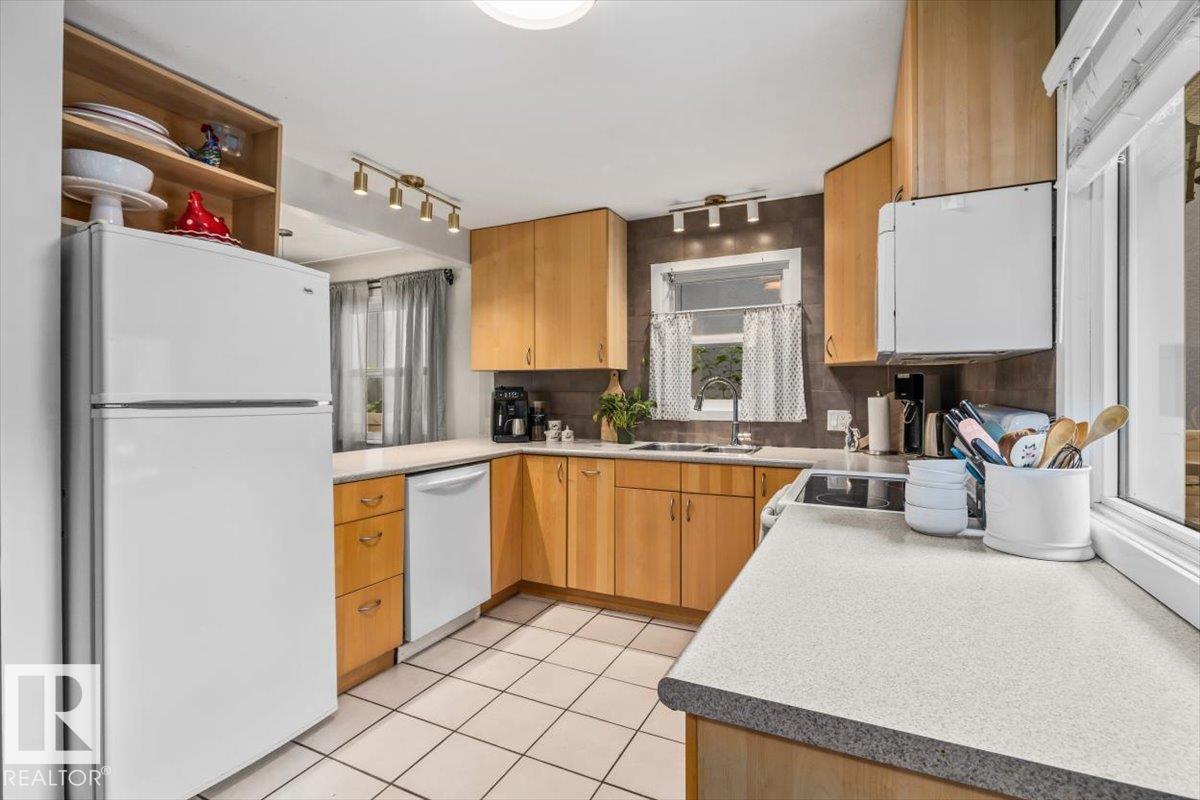 11430 122 ST NW - 6