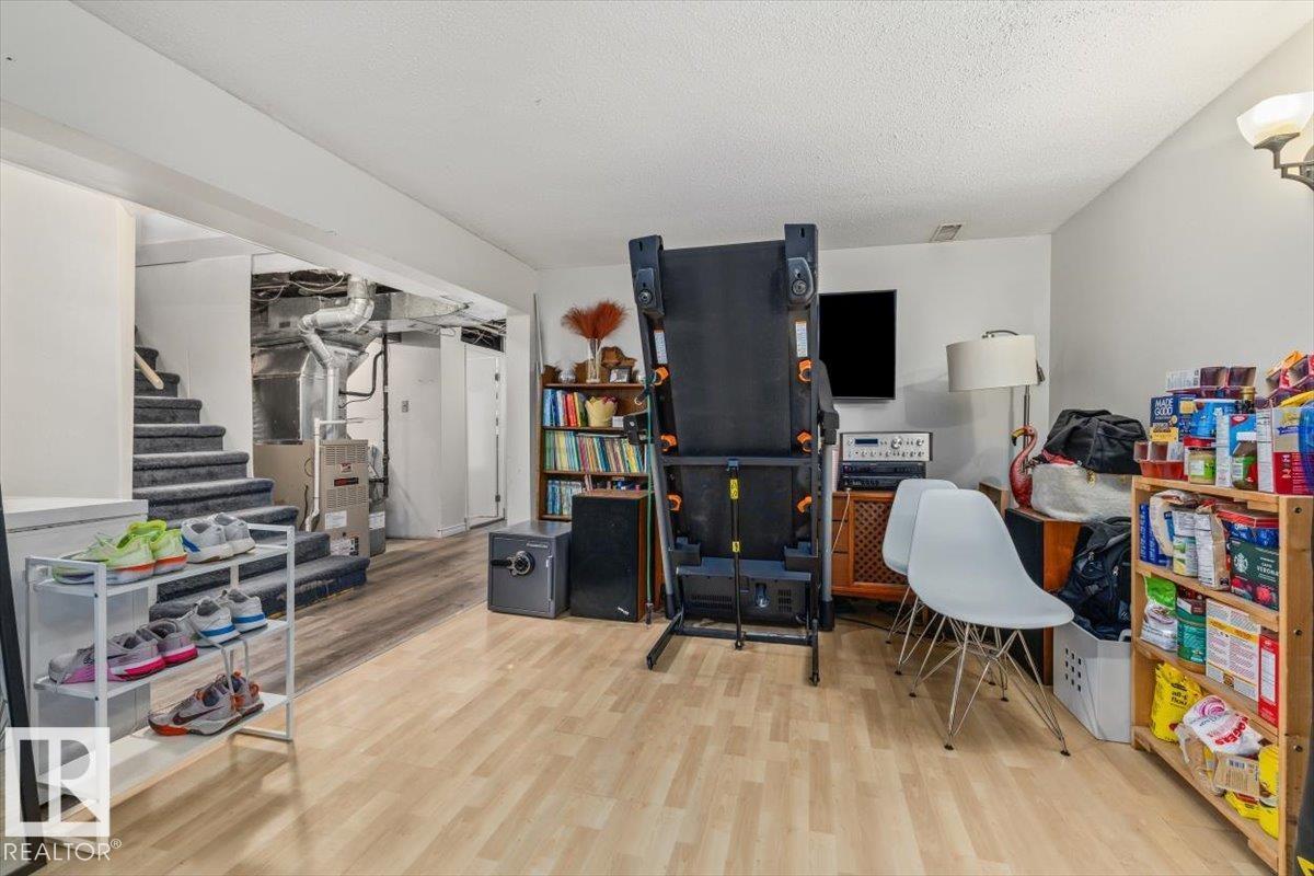 11430 122 ST NW - 23