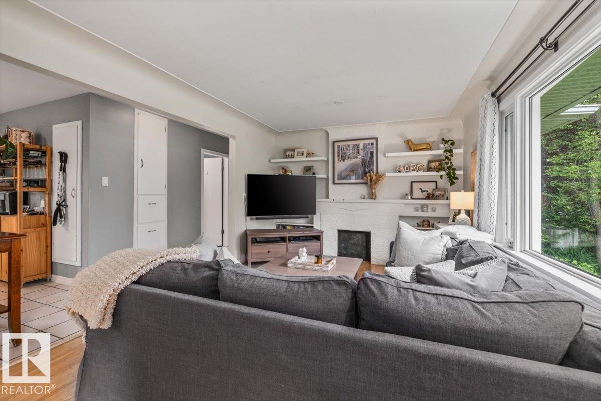 11430 122 ST NW - 17