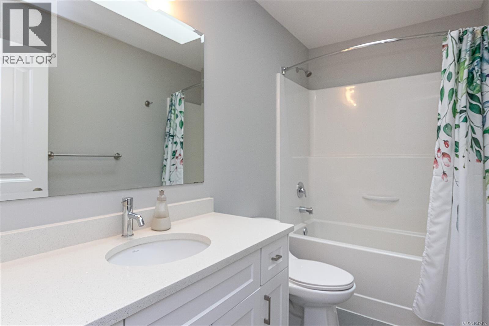 #15 3205 GIBBINS Rd - 17