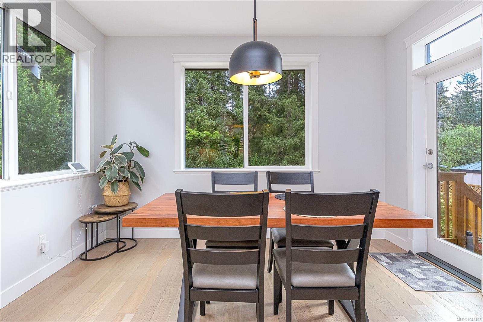 #15 3205 GIBBINS Rd - 6