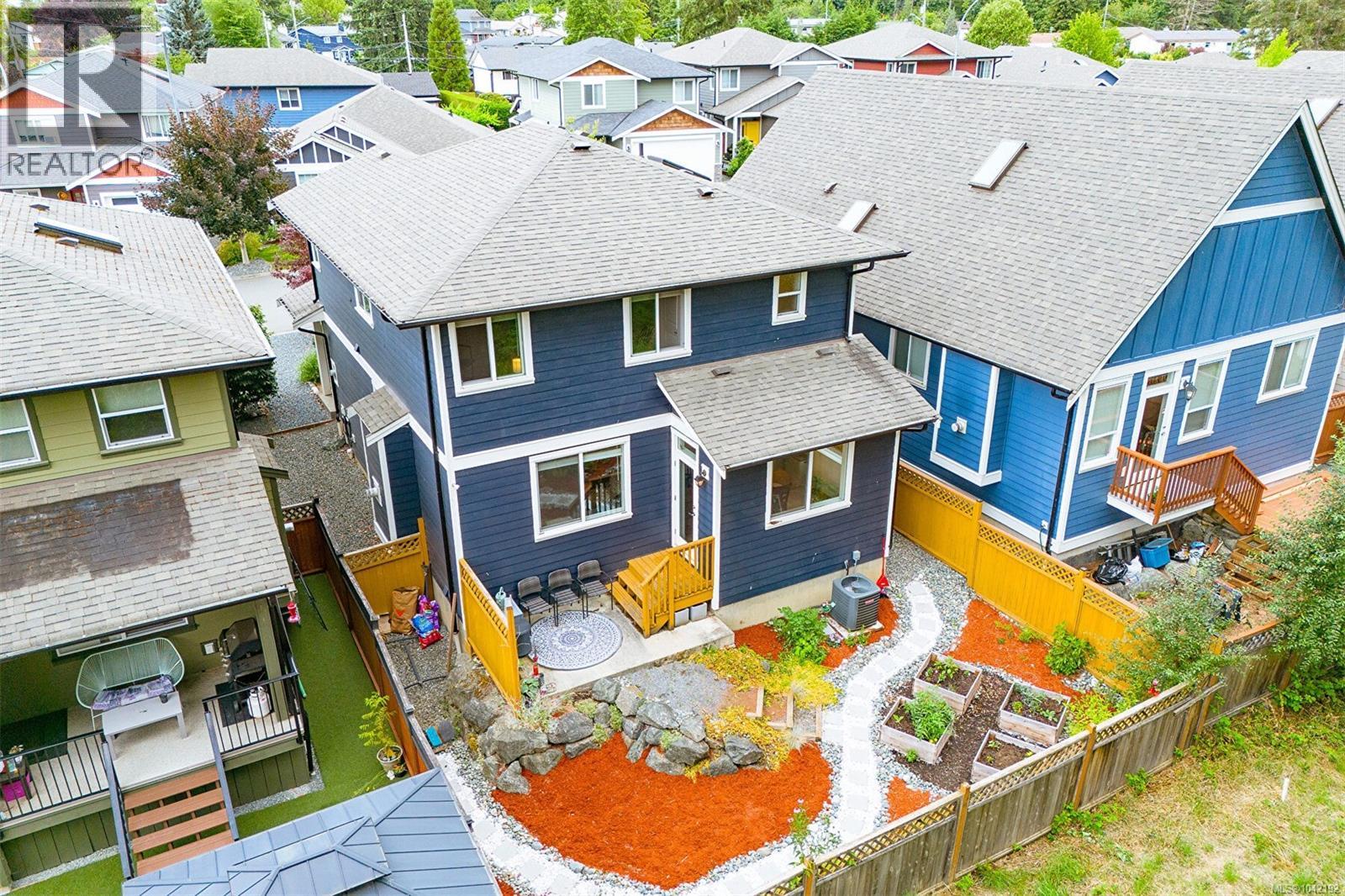 #15 3205 GIBBINS Rd - 24