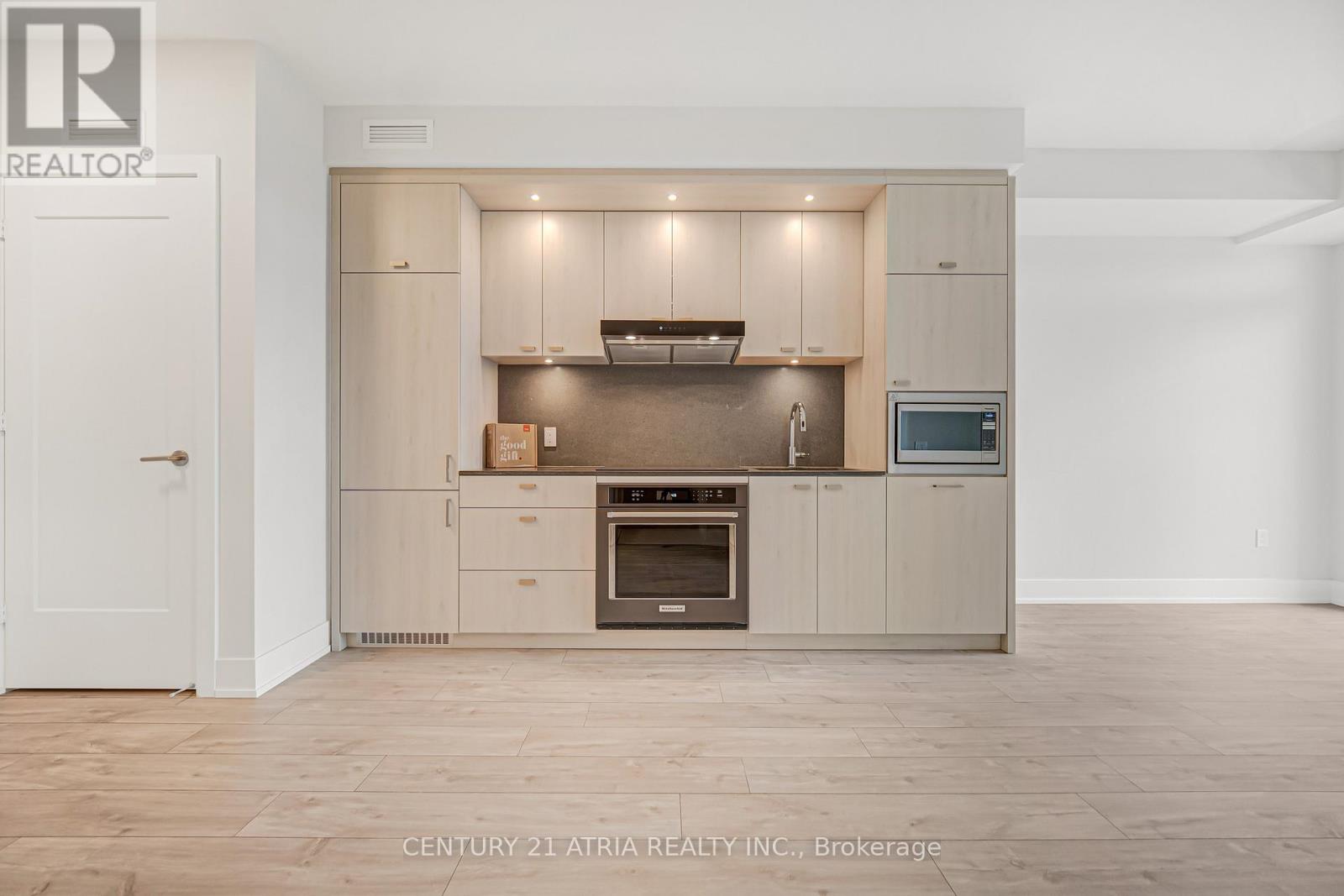 Photo of 858 Dupont Street
