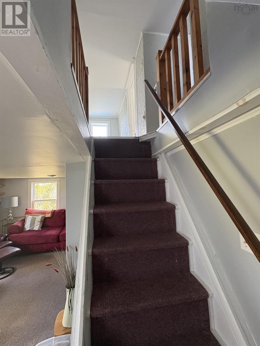 1933 West Ship Harbour Road - 15
