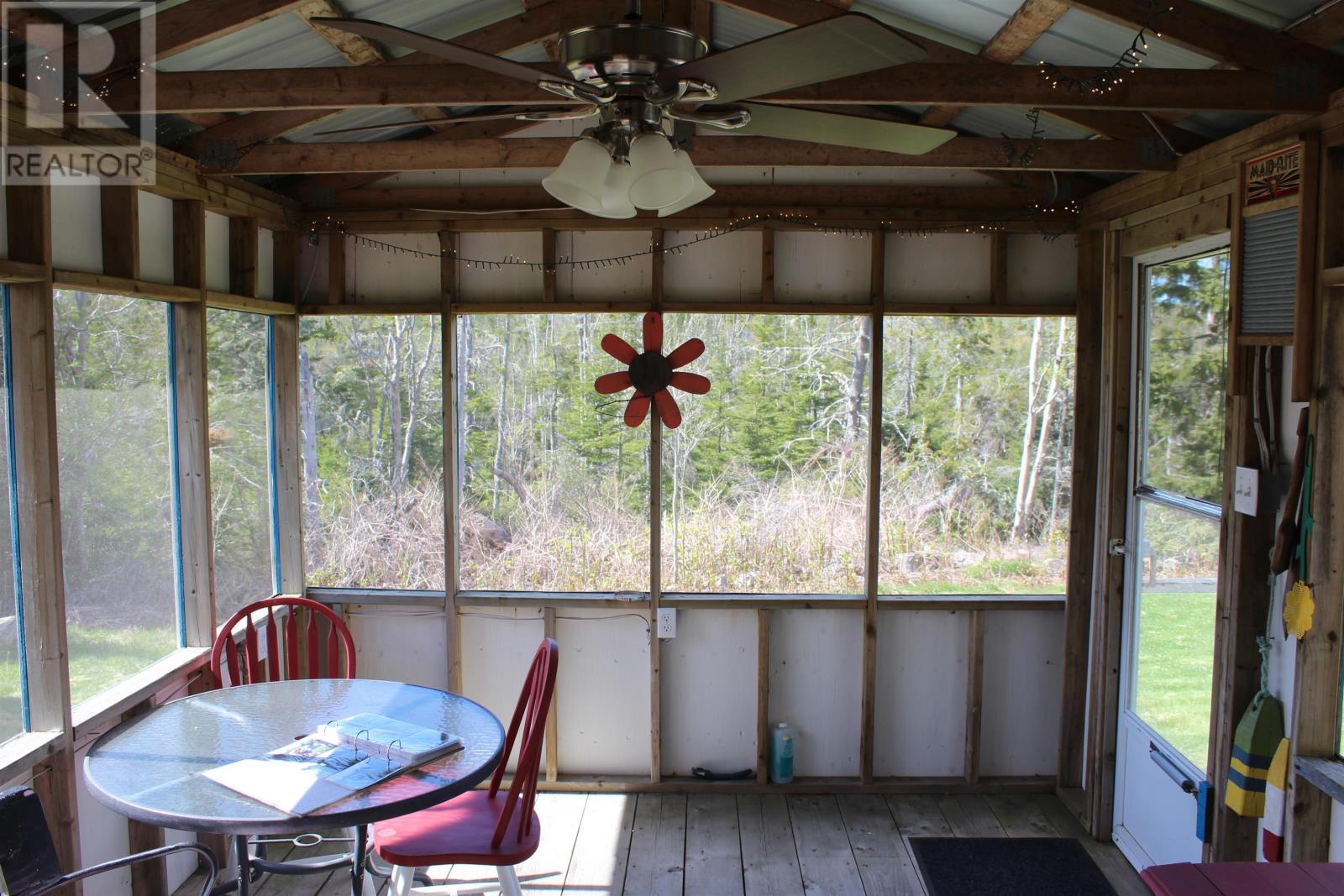 1933 West Ship Harbour Road - 5