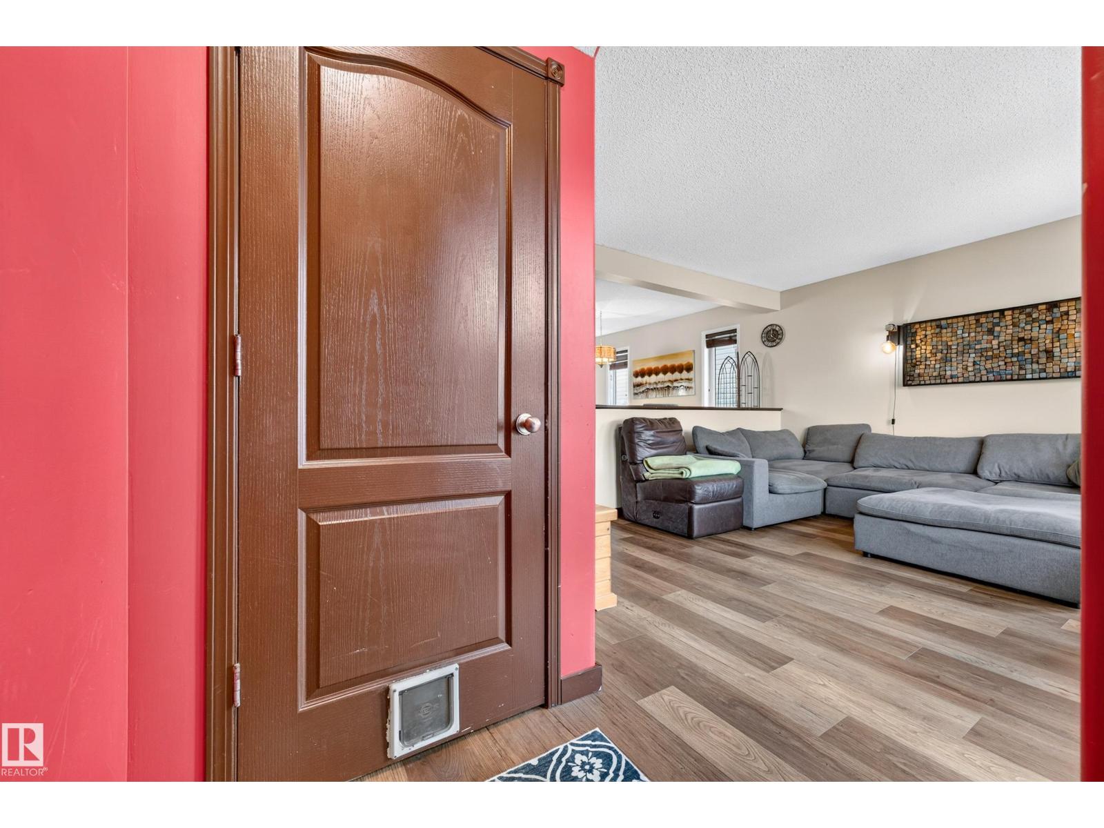 14 BIRCHGLEN CR — photo 21