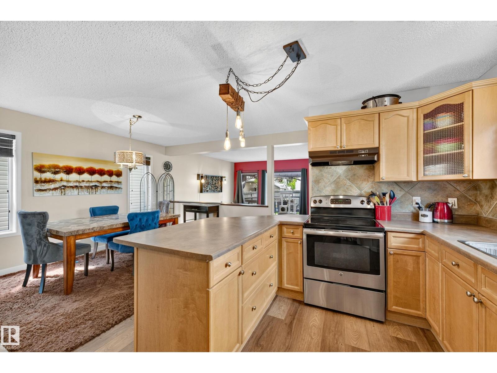 14 BIRCHGLEN CR — photo 9