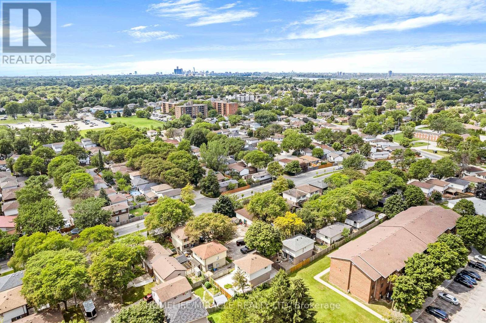 1180 HEATHFIELD COURT - 26