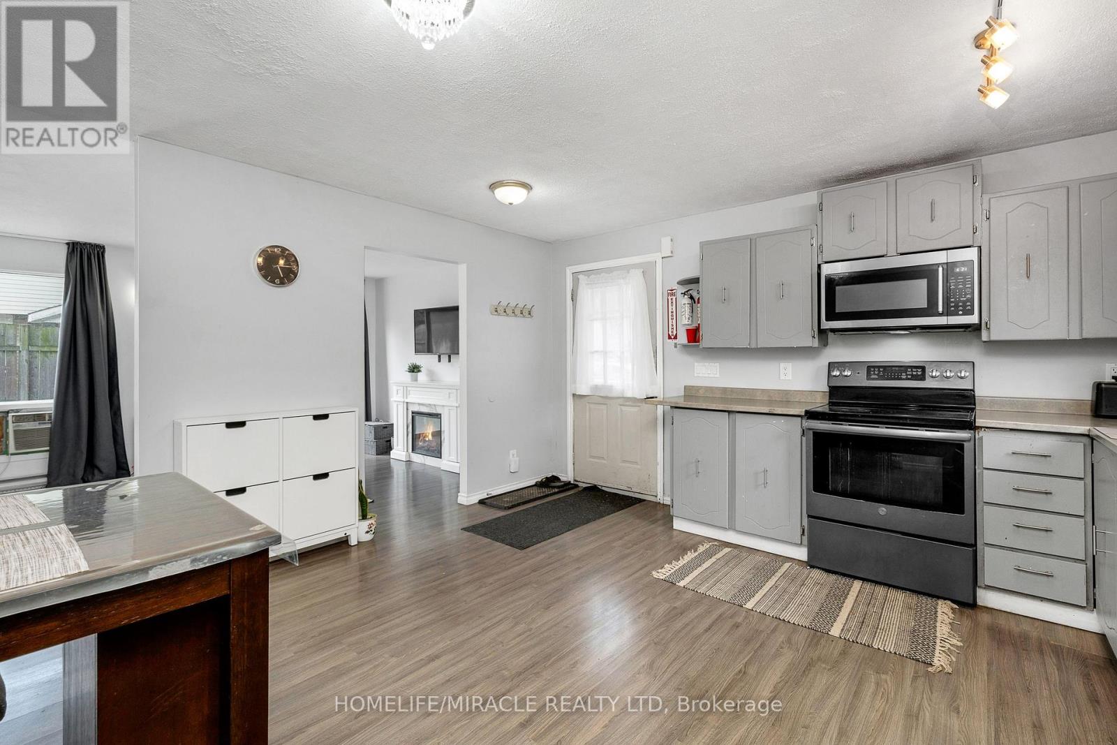 1180 HEATHFIELD COURT - 7