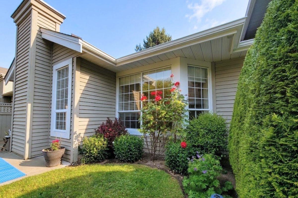 2 Bed, 2 Bath House for Sale in Surrey – 30 2688 150TH STREET, Surrey – MLS# R3128491 - Image 4