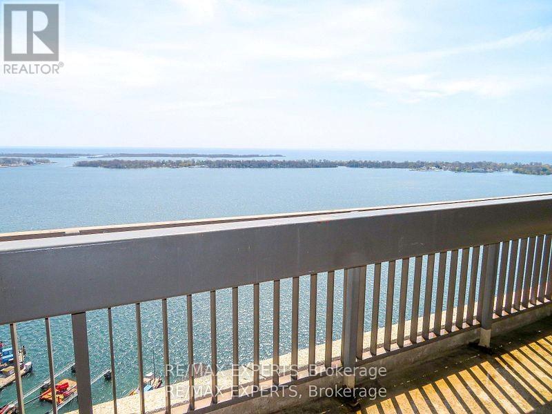 #1013 33 HARBOUR SQUARE - 19