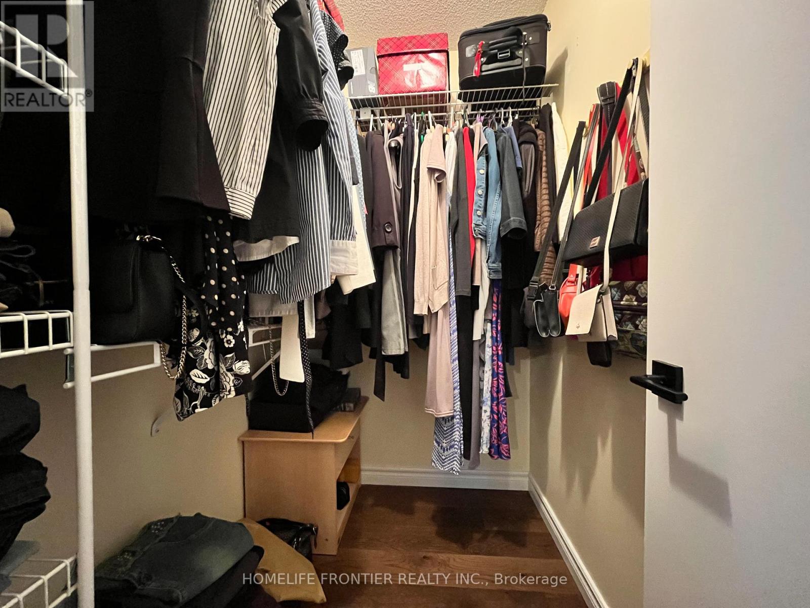 36 TAMARA DRIVE - 26