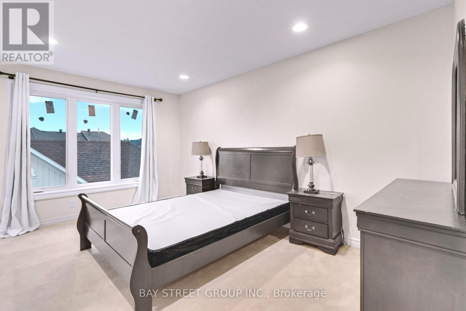 80 IRISH ROSE DRIVE - 24