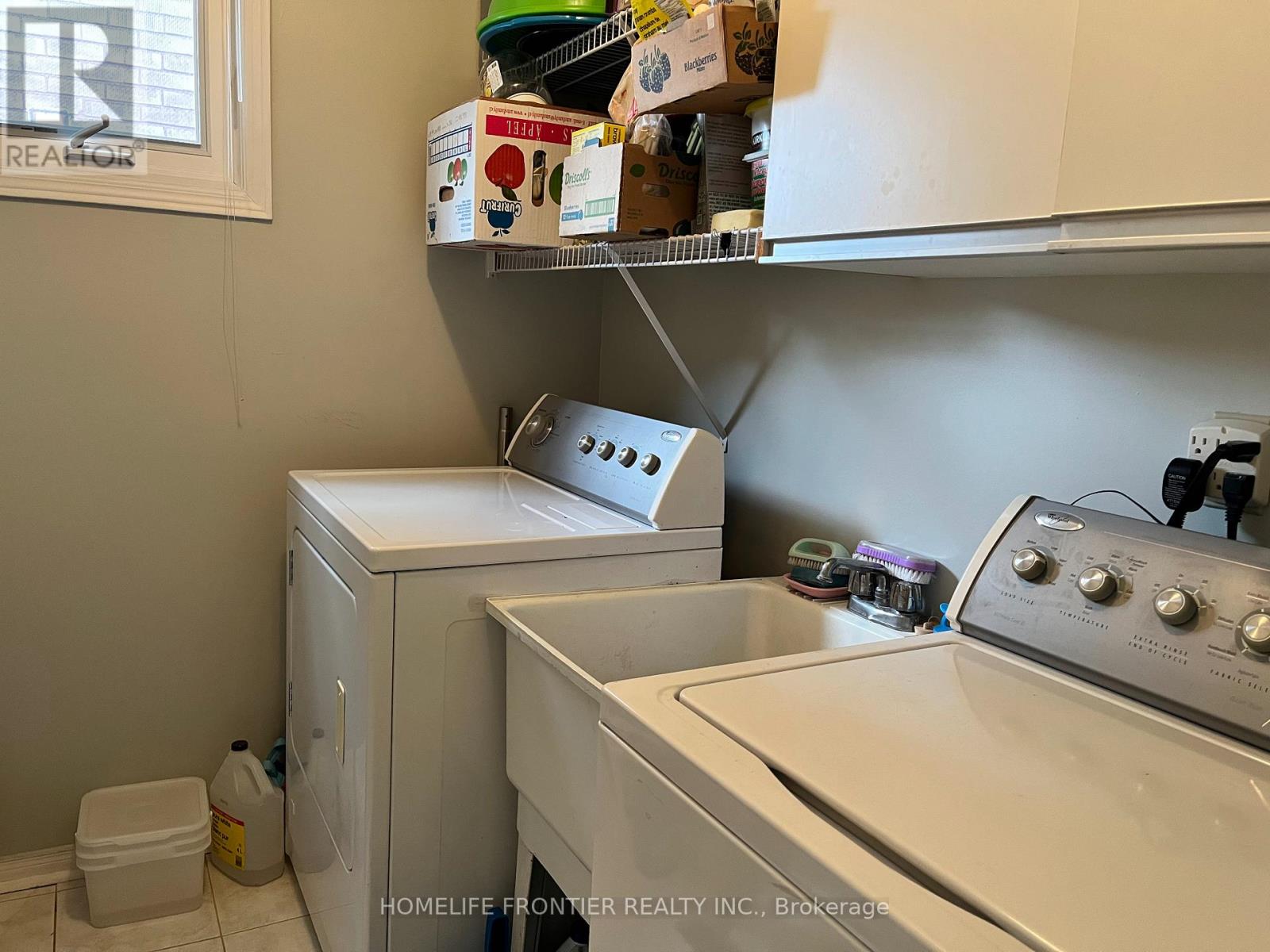 36 TAMARA DRIVE - 17