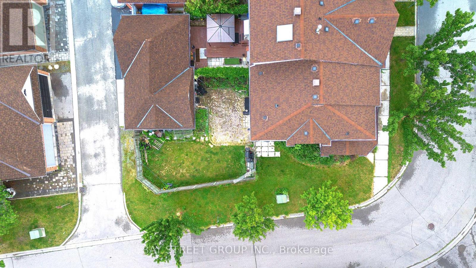 80 IRISH ROSE DRIVE - 3