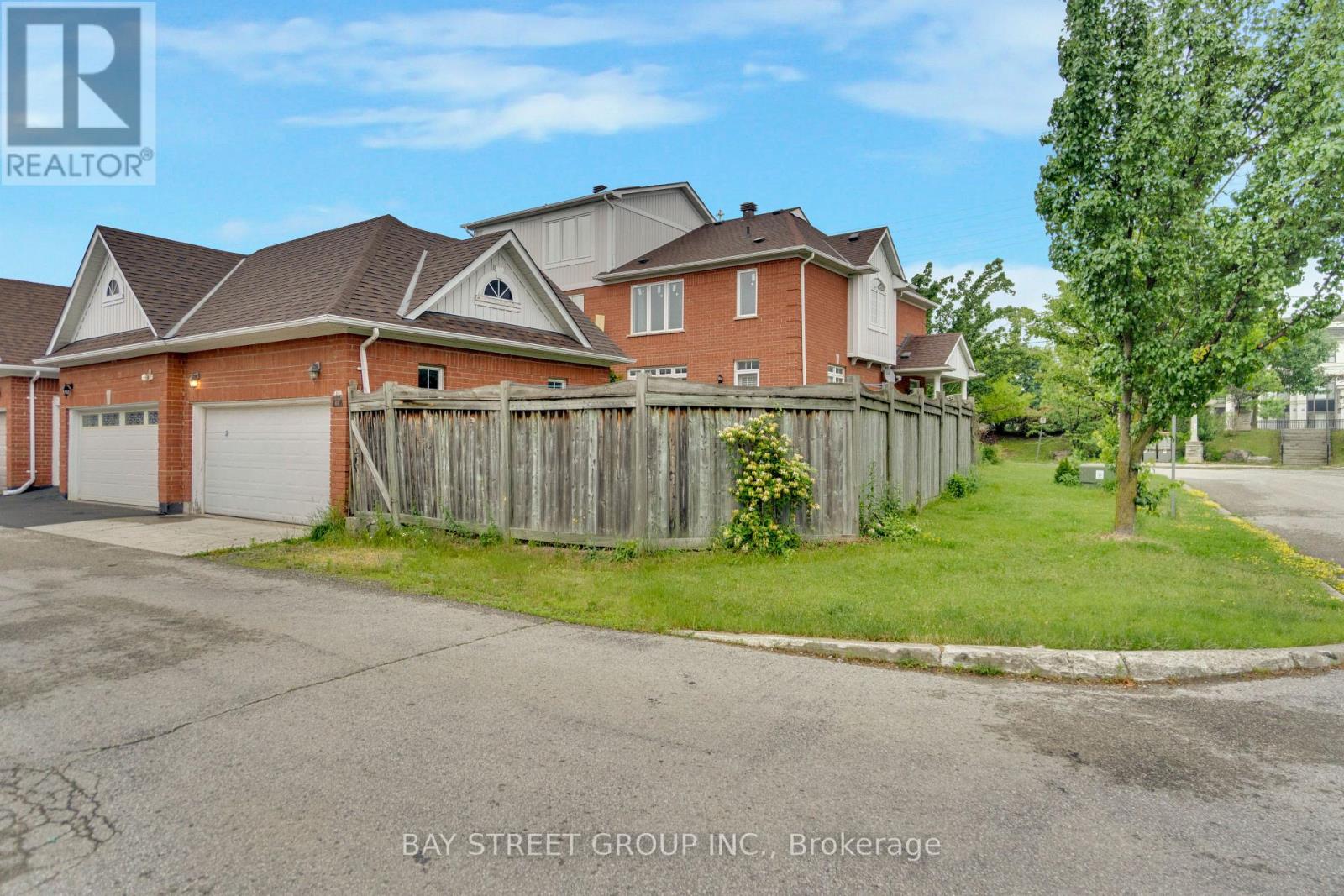 80 IRISH ROSE DRIVE - 39