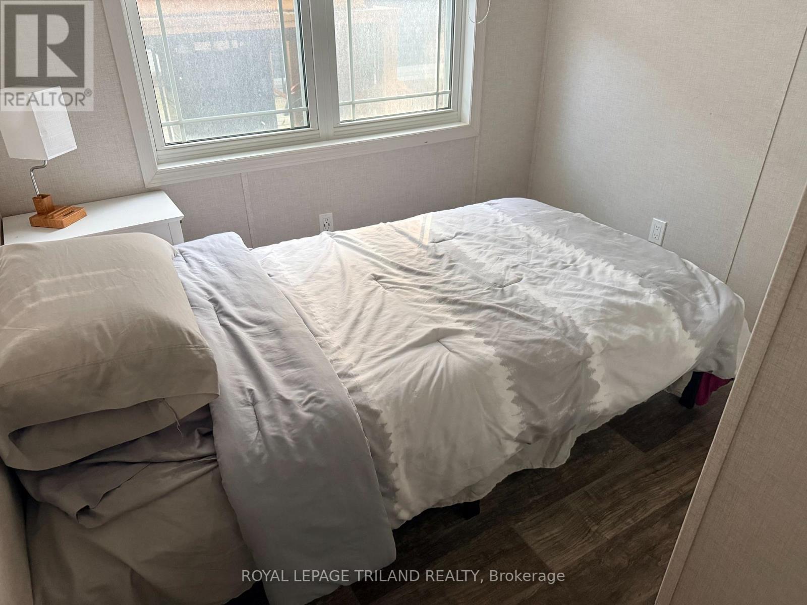 #56 22790 AMIENS ROAD - 17