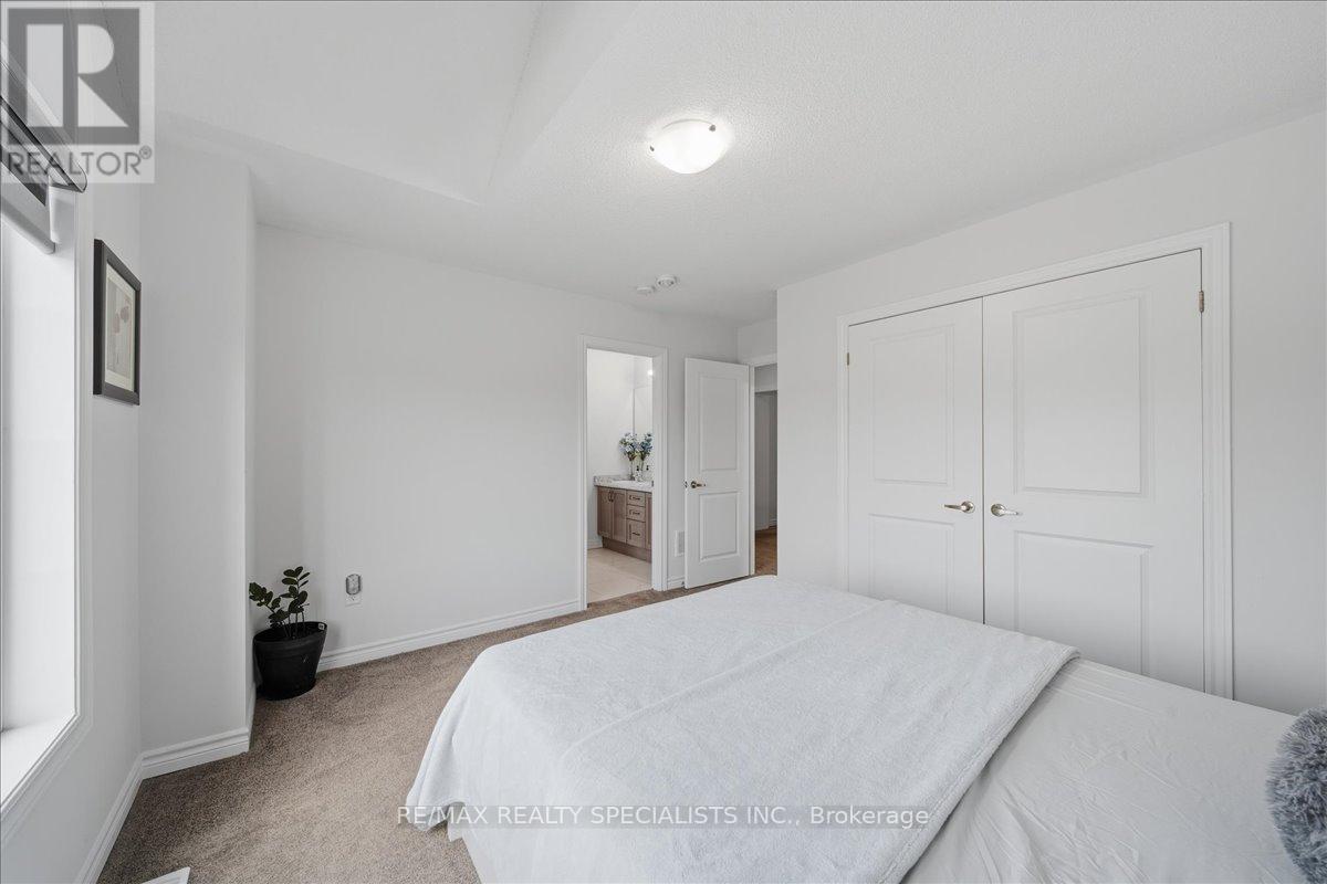 120 DURHAM AVENUE - 39