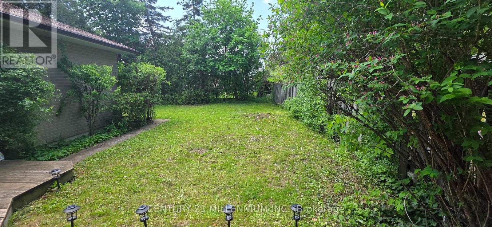 2 DURHAM CRESCENT - 38