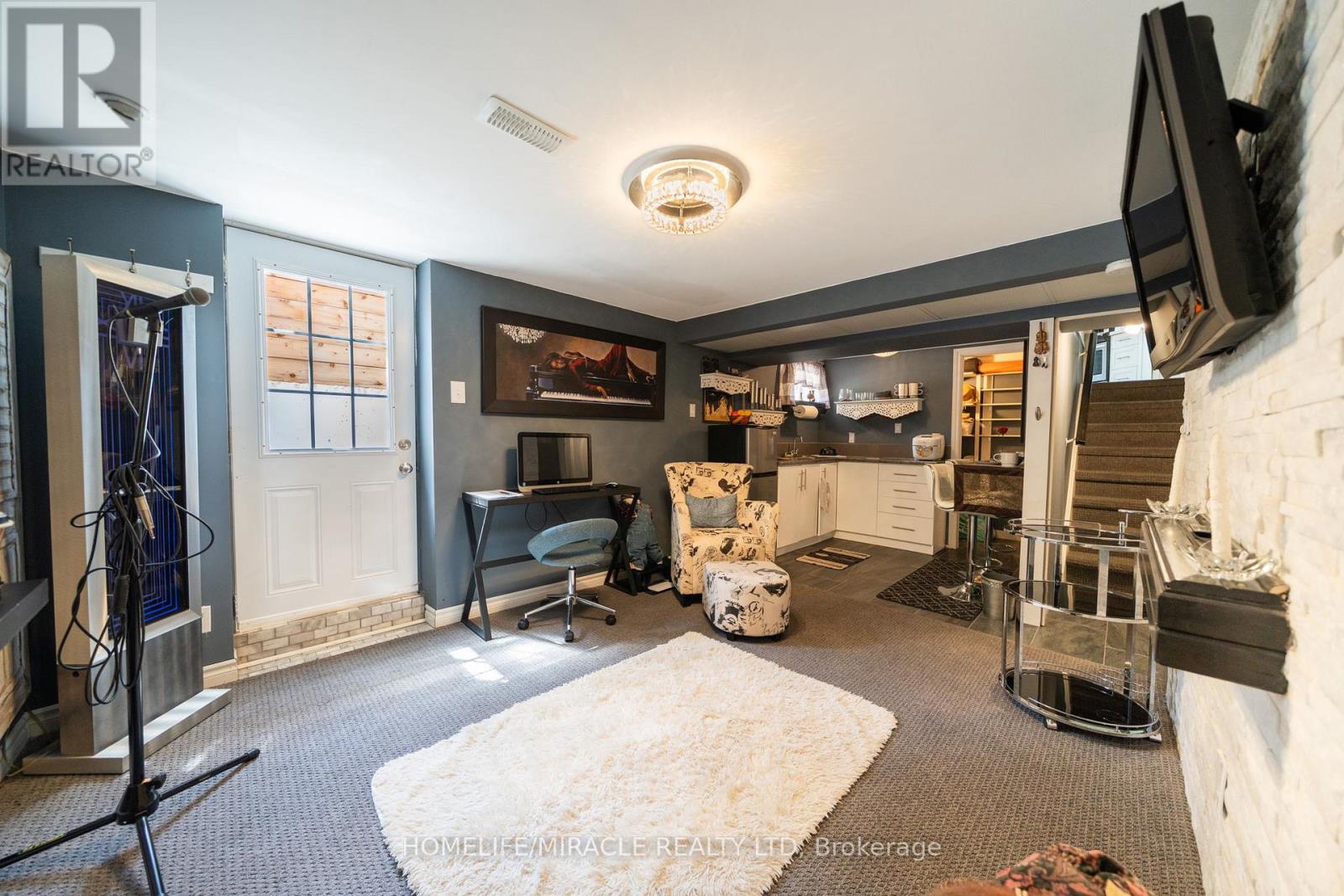 38 ASCOT AVENUE - Image 30
