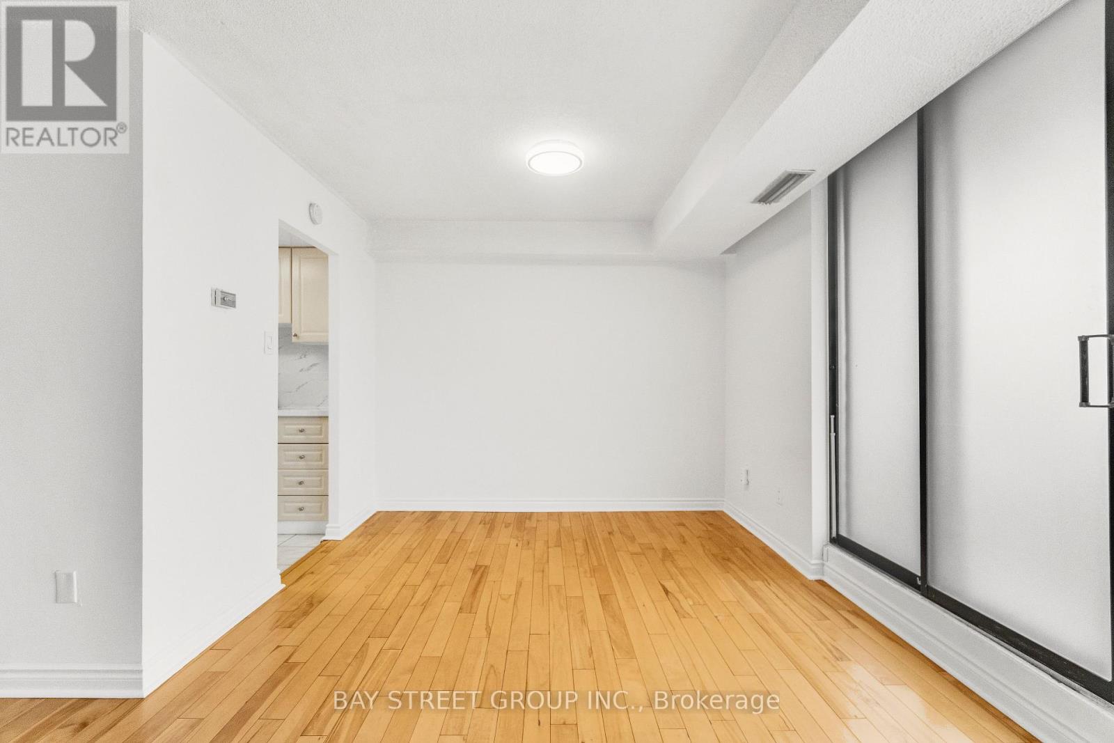 #1207 10 STONEHILL COURT - 15
