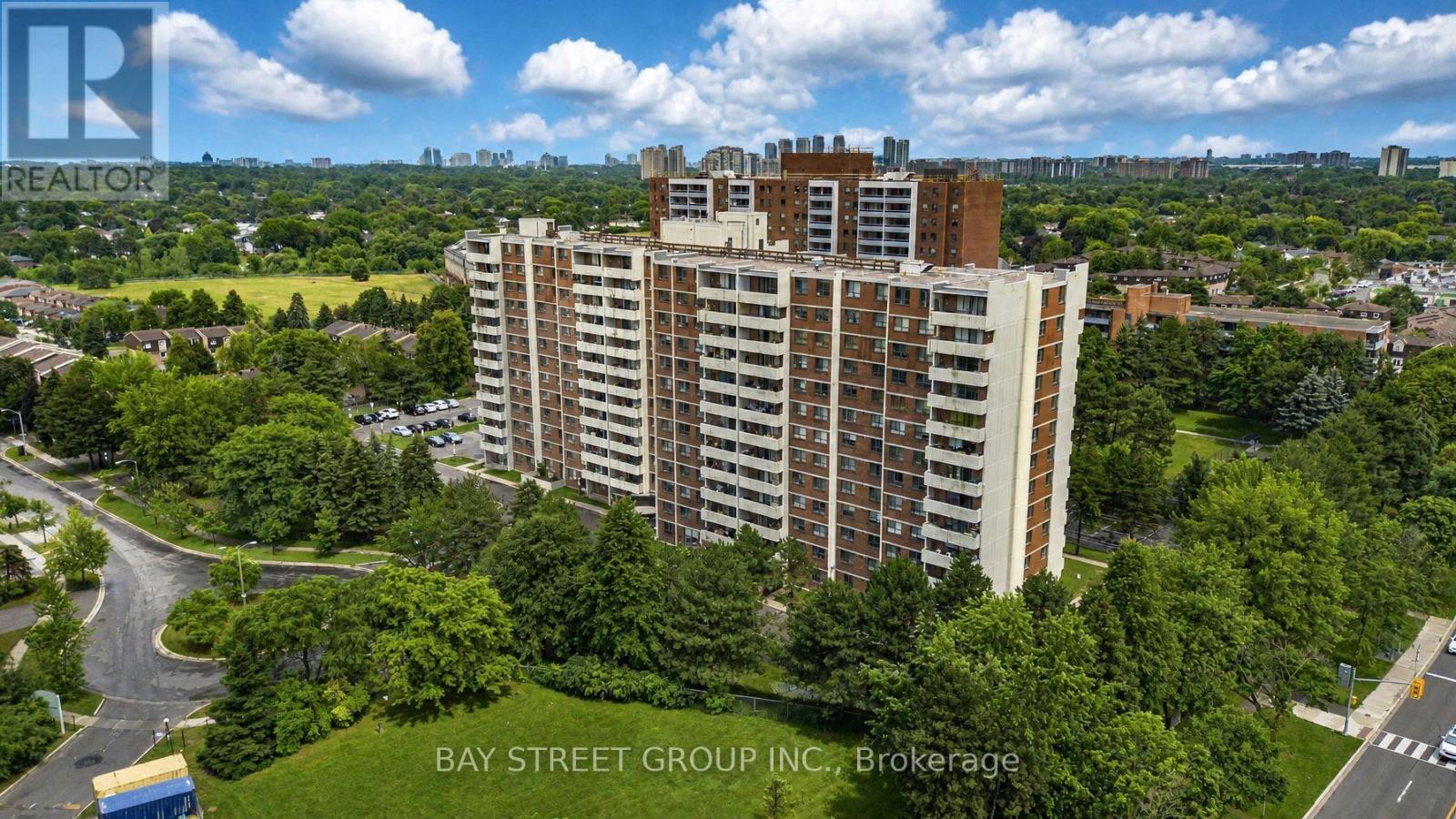 #1207 10 STONEHILL COURT - 41