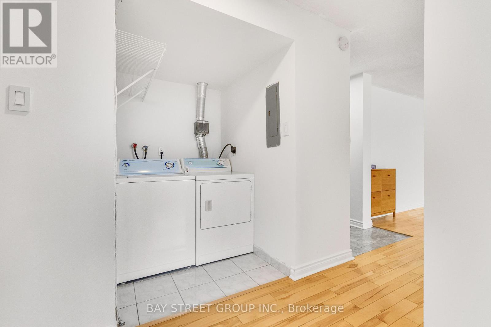 #1207 10 STONEHILL COURT - 31