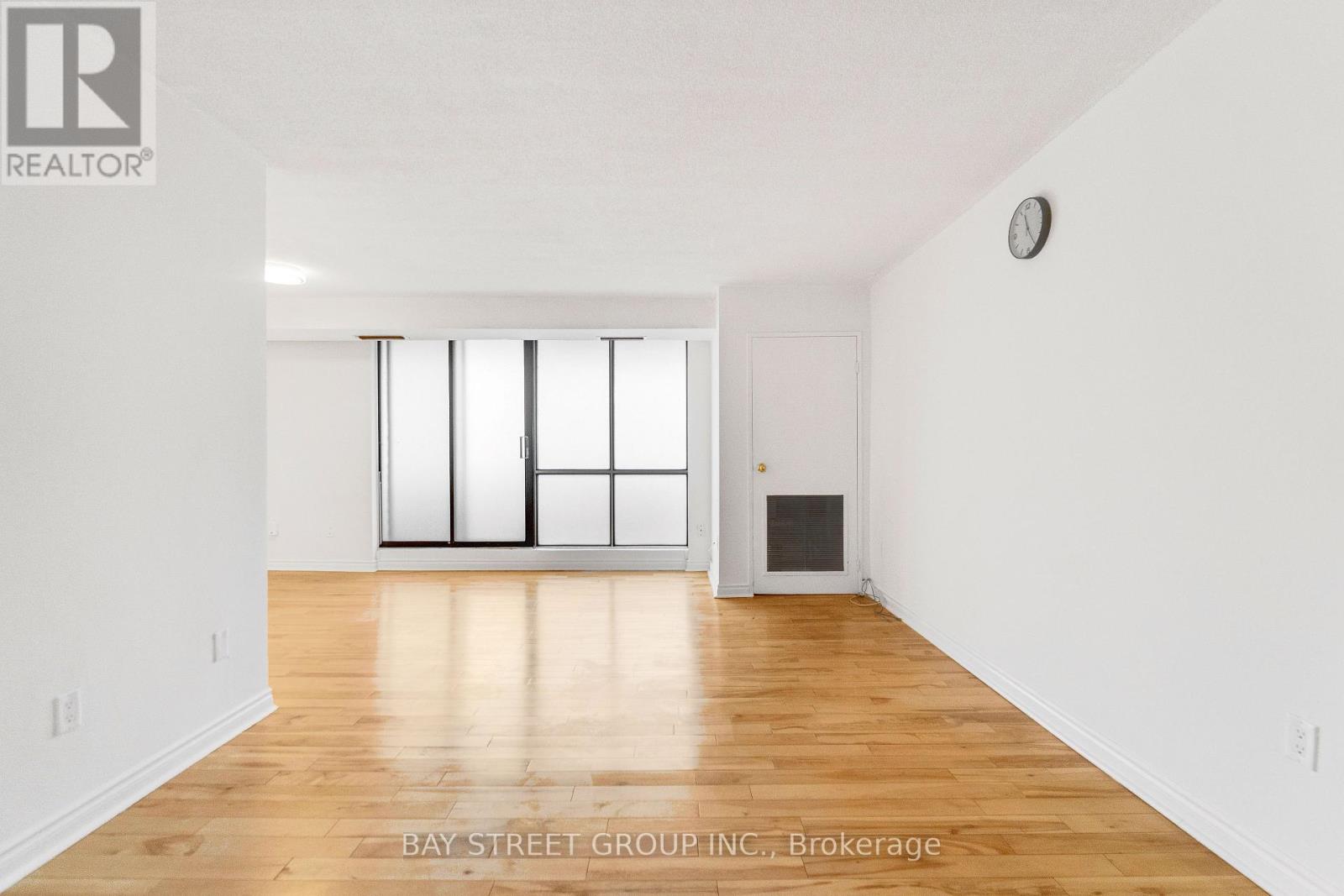 #1207 10 STONEHILL COURT - 10