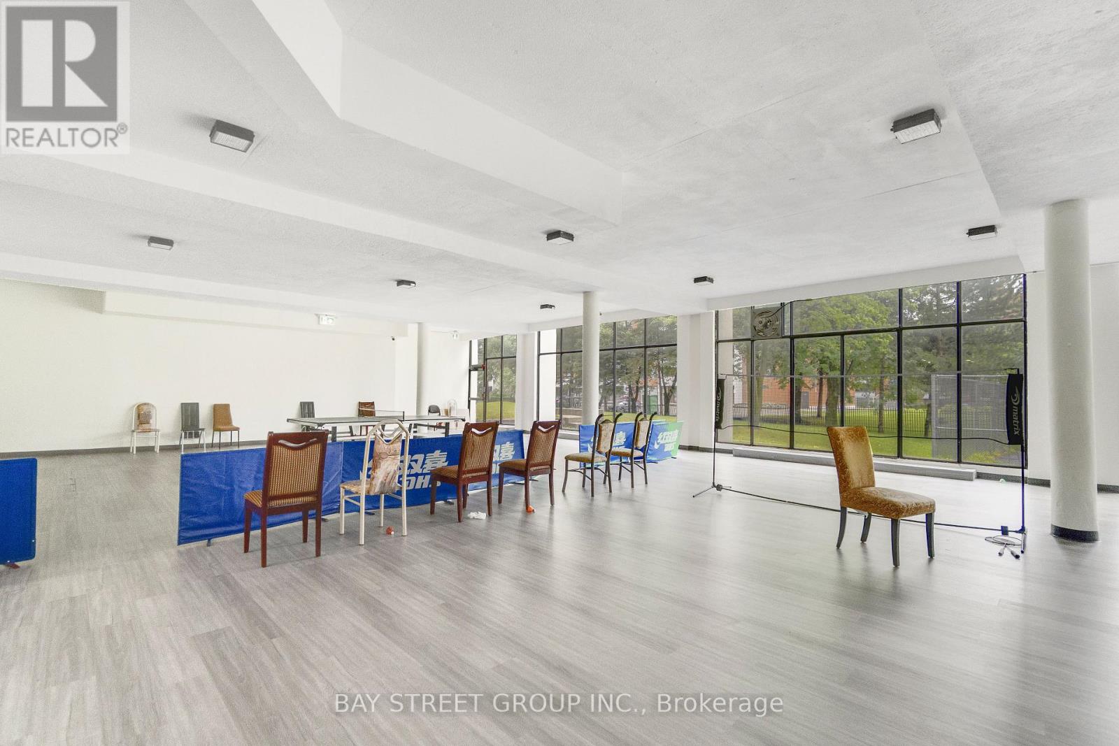 #1207 10 STONEHILL COURT - 37