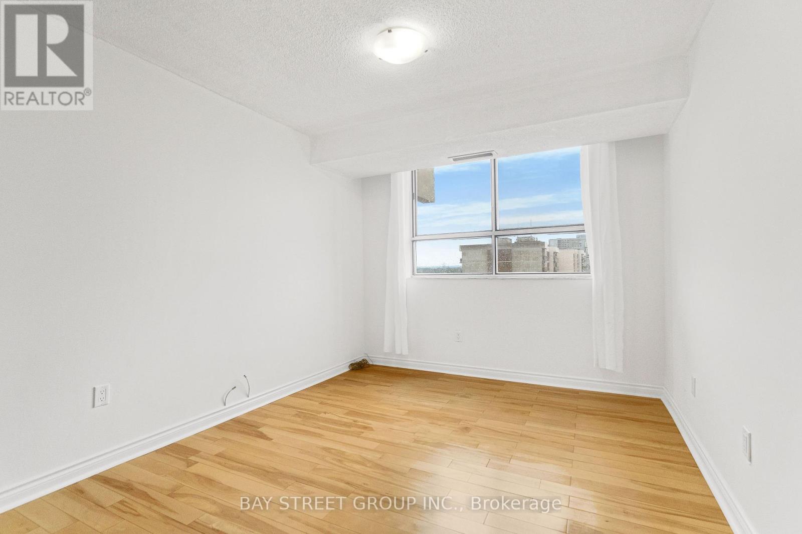 #1207 10 STONEHILL COURT - 27
