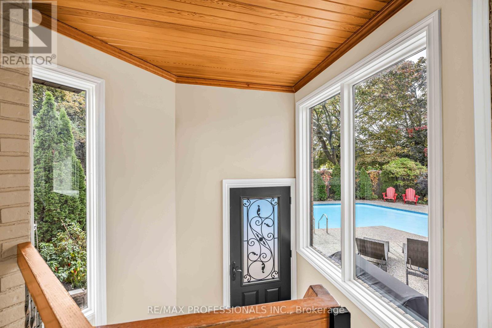 16 WOODPARK ROAD - 18