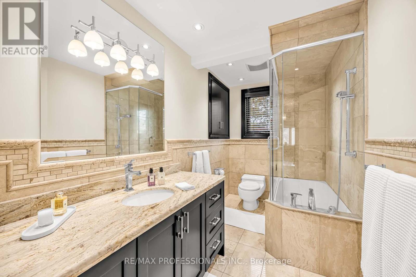 16 WOODPARK ROAD - 30