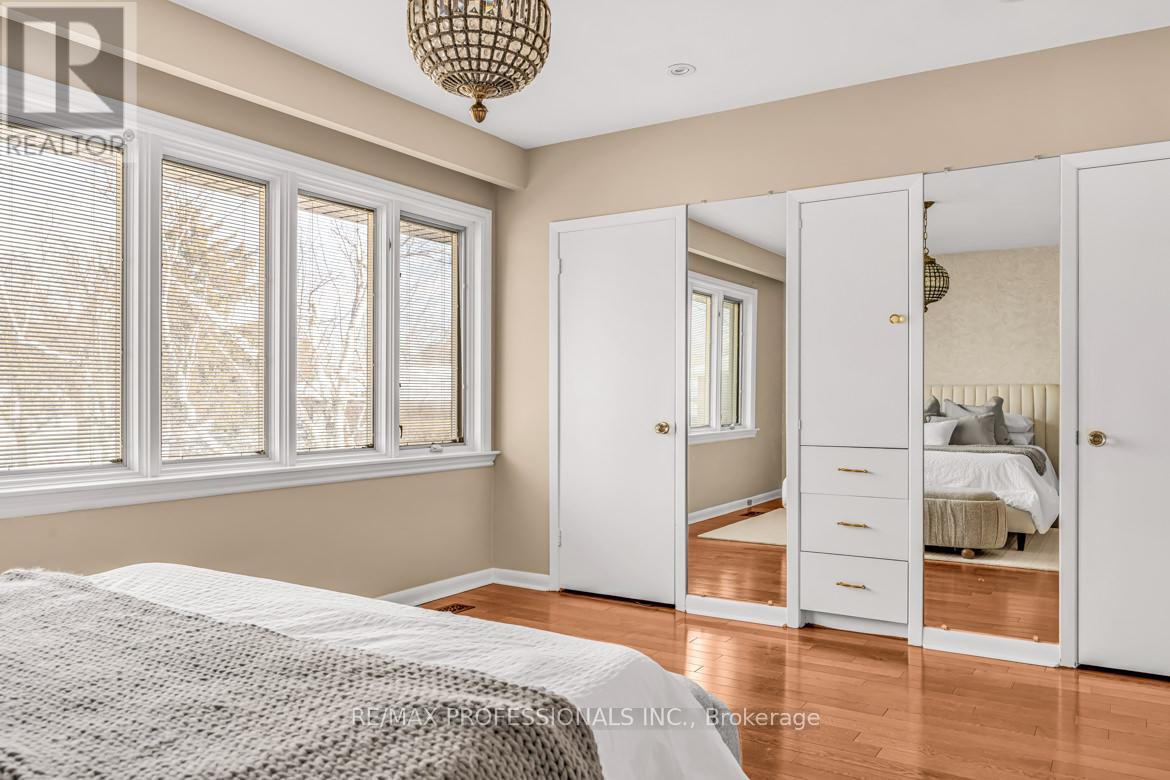 16 WOODPARK ROAD - 35