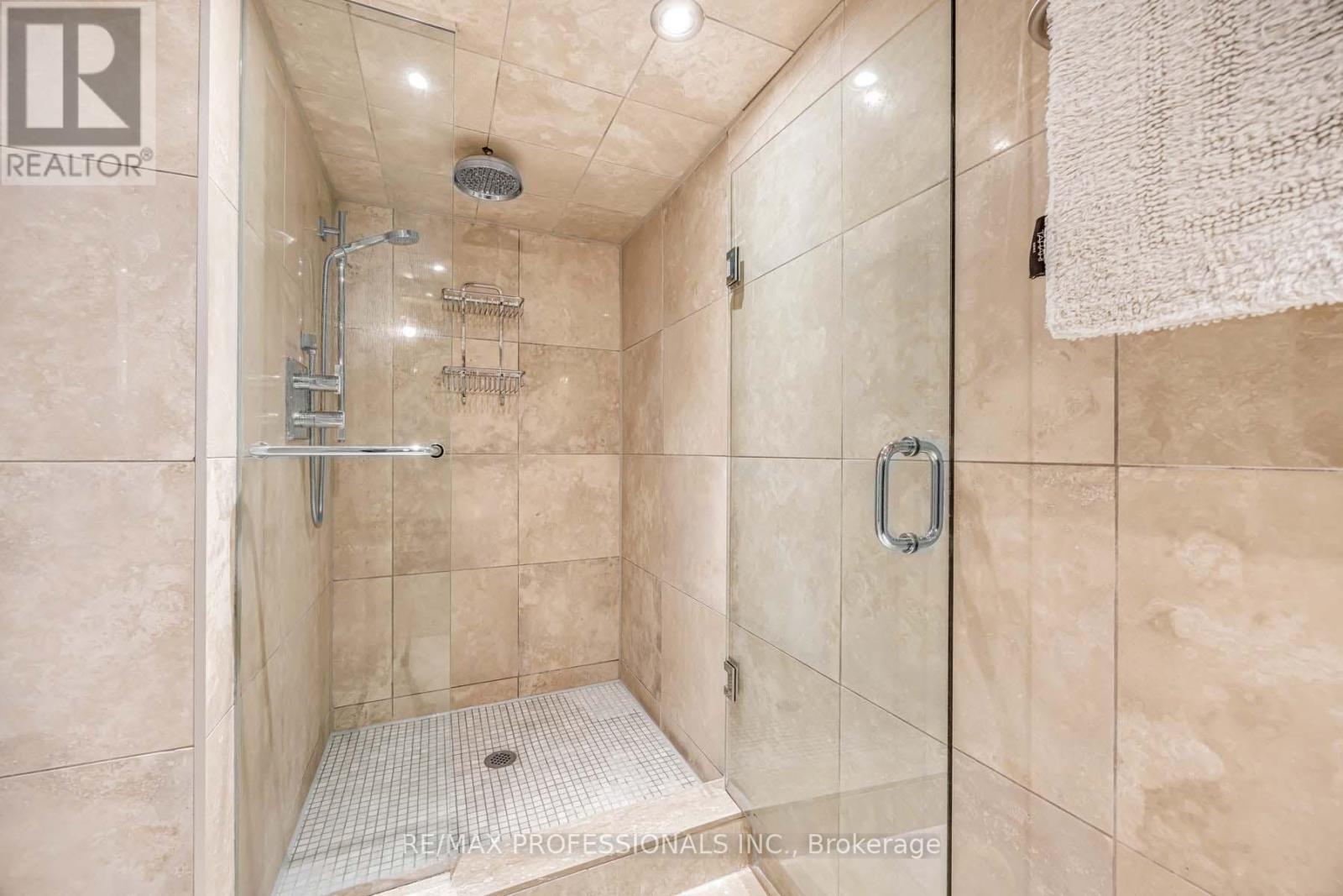 16 WOODPARK ROAD - 39