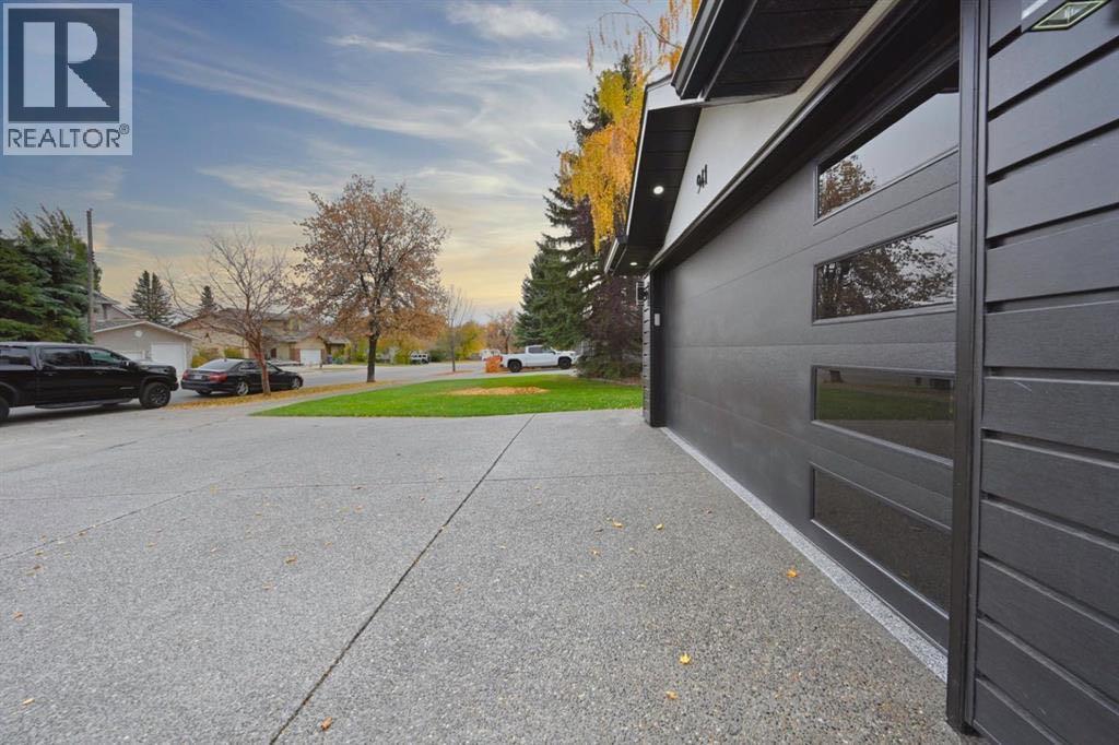 941 west chestermere Drive - 2