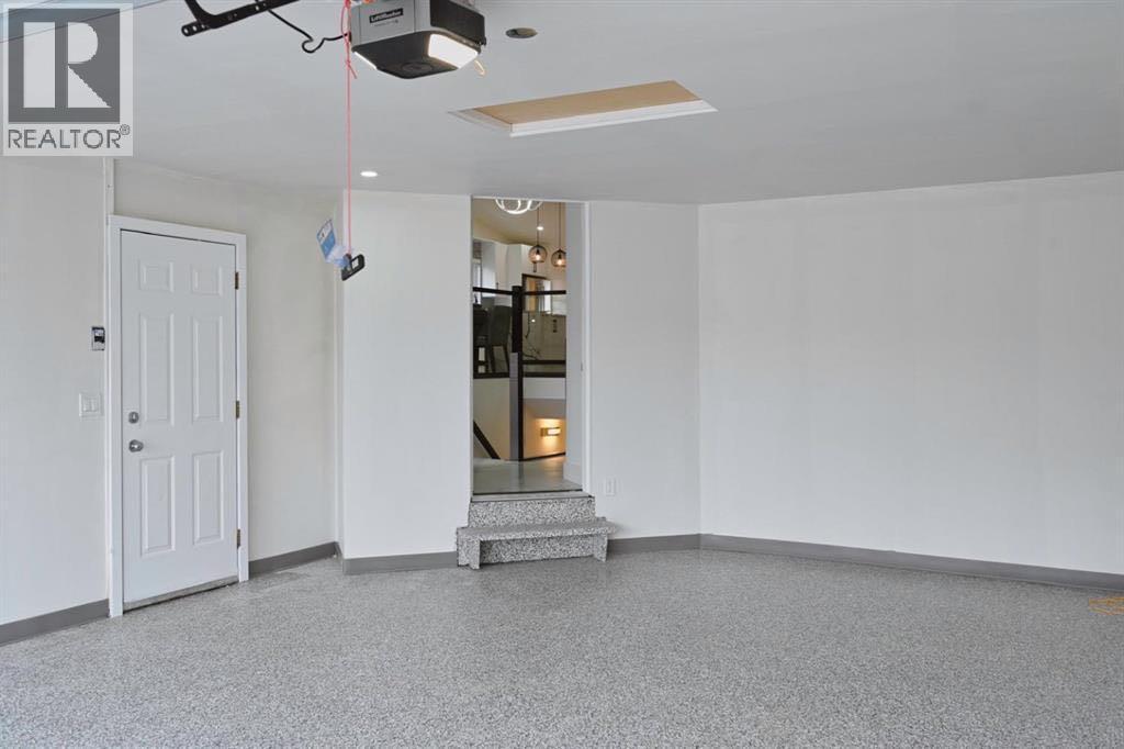 941 west chestermere Drive - 33