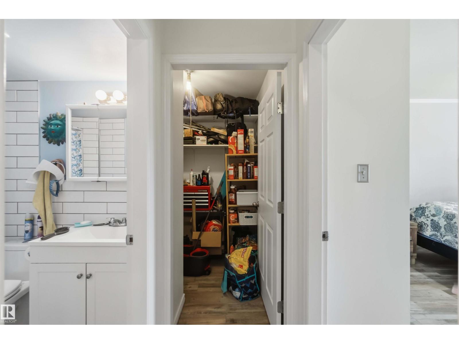 #204 4601 131 AV NW - 27