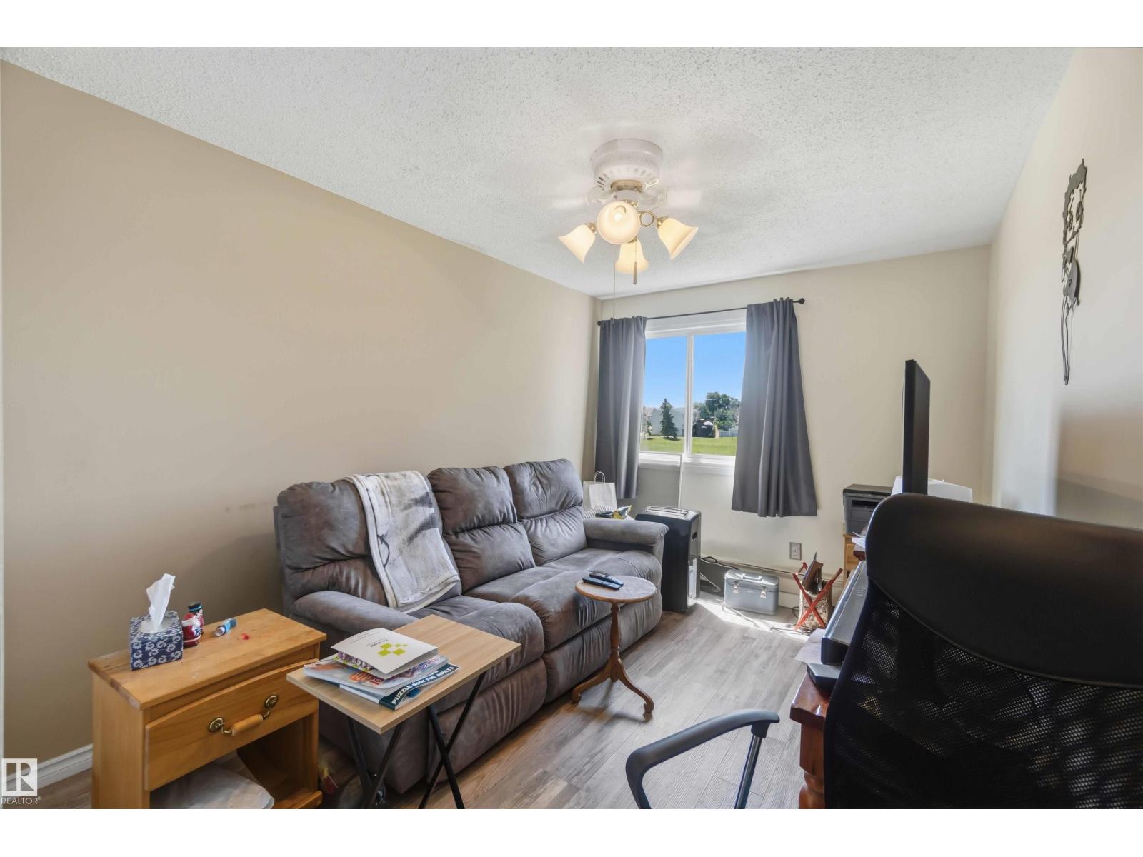#204 4601 131 AV NW - 22
