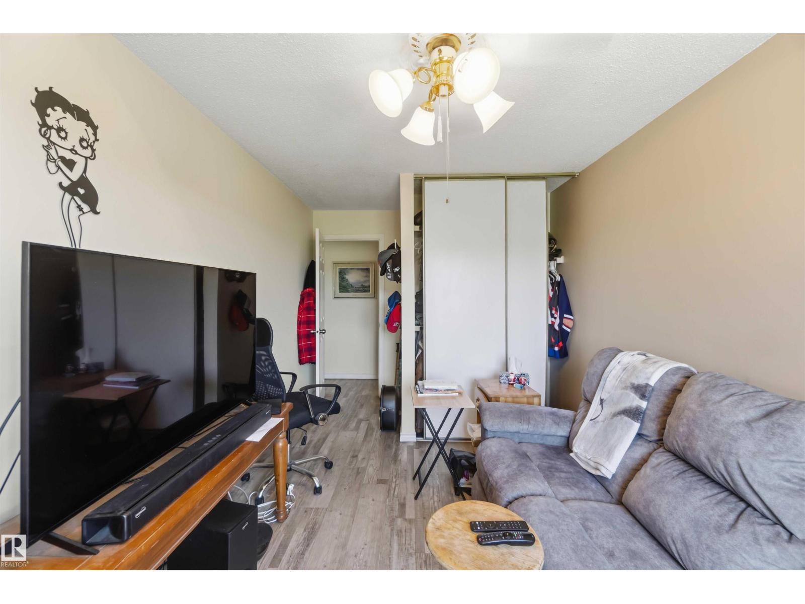 #204 4601 131 AV NW - 23